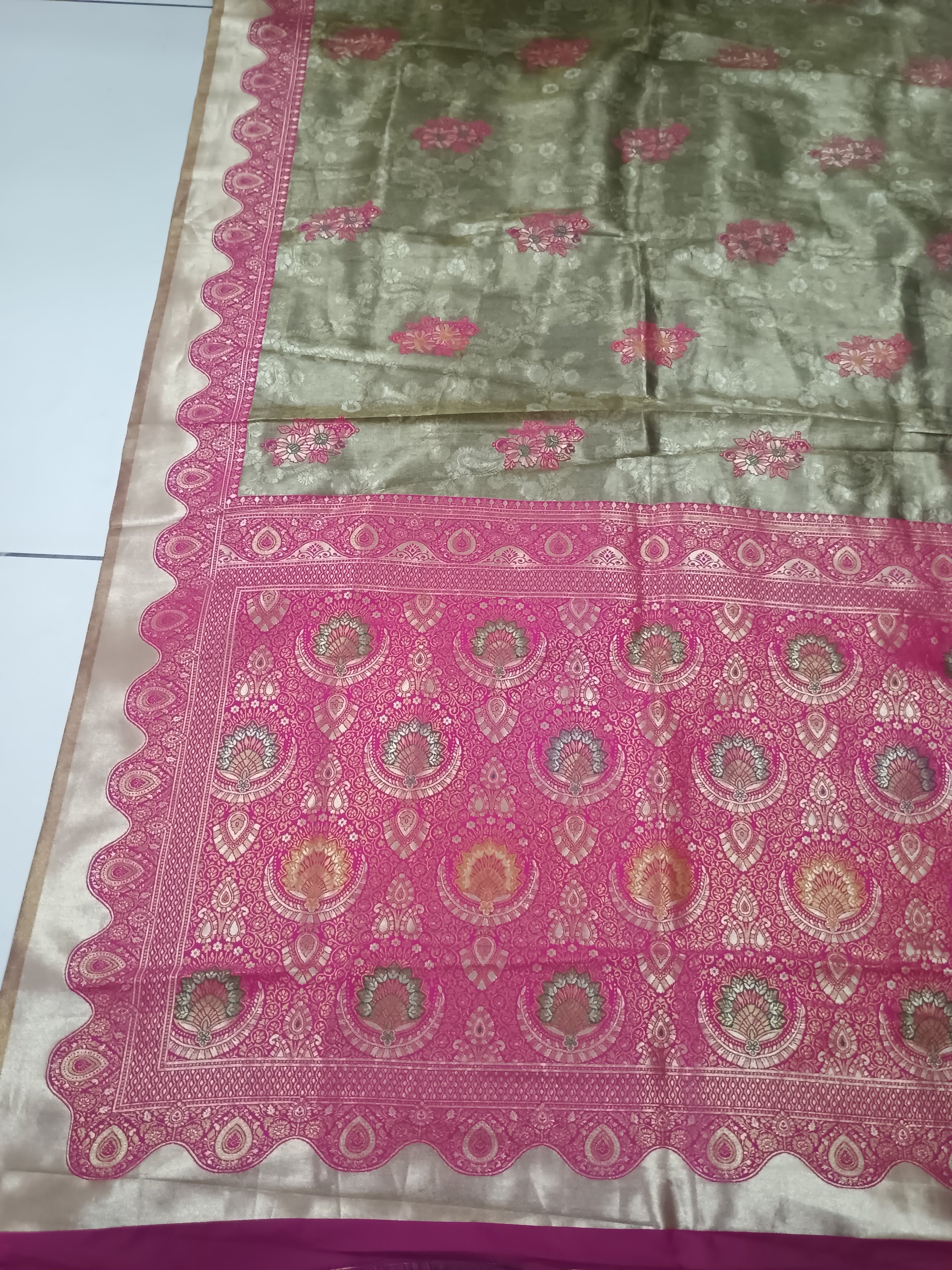 Soft Silk Saree With Blouse Piece