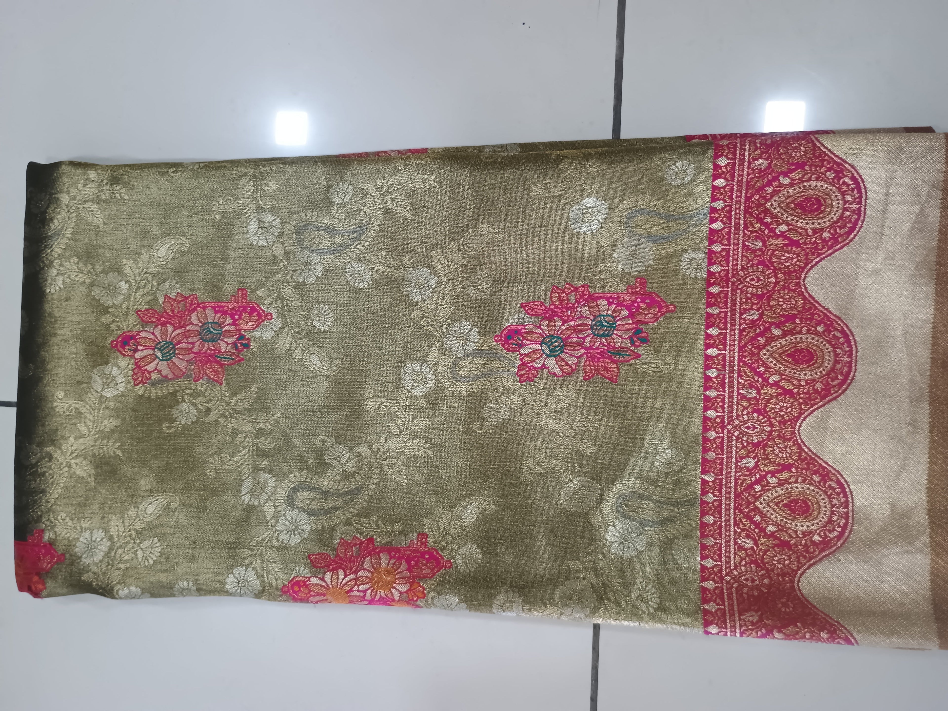 Soft Silk Saree With Blouse Piece