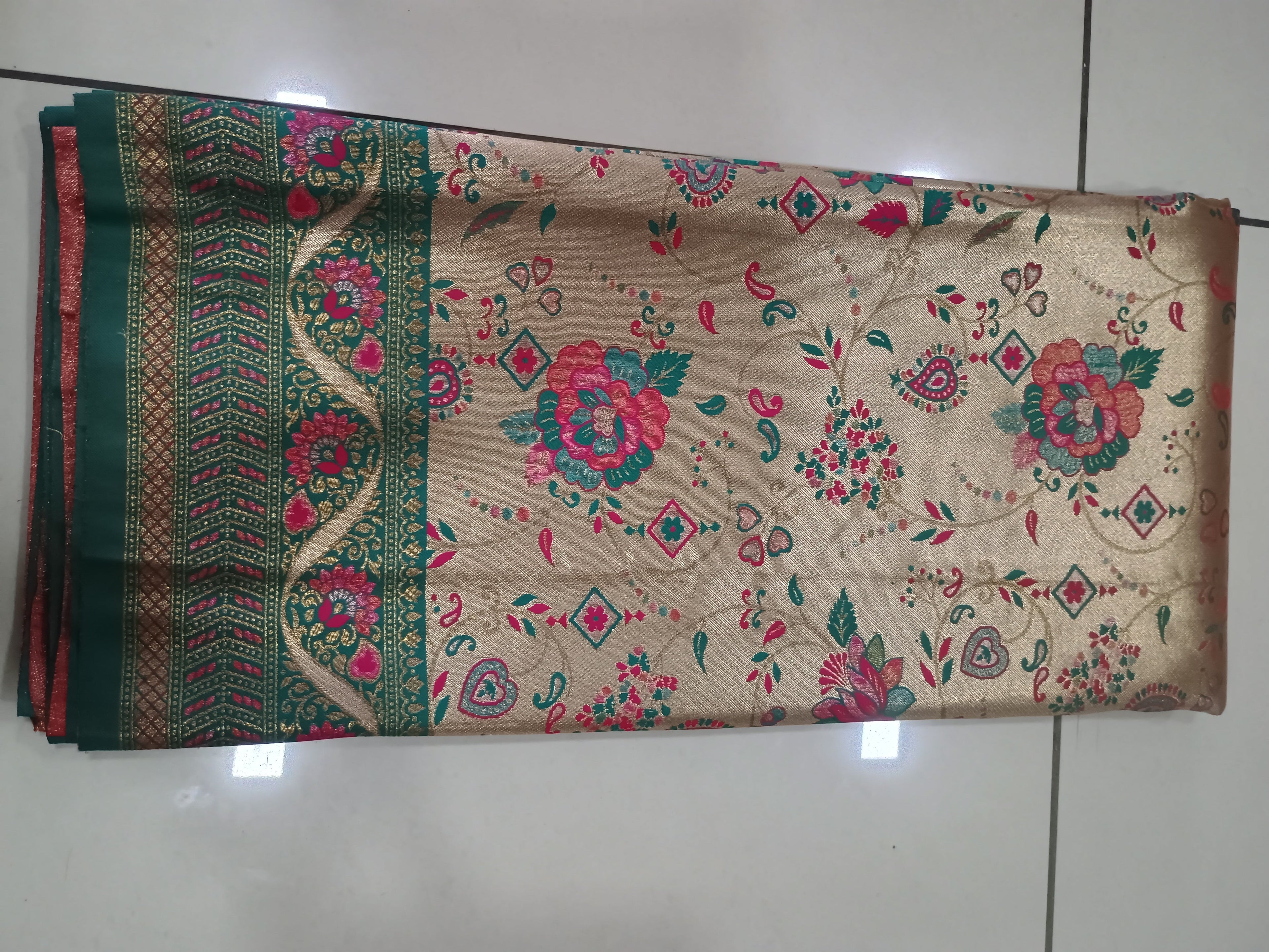Soft Silk Saree With Blouse Piece