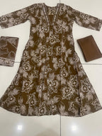 Jaipuri Cotton Printed Anarkail Embroidered V Nack With Pant and Dupatta